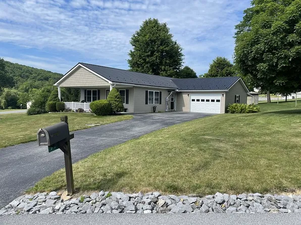 5974 Ross Ct, Huntingdon, PA 16652
