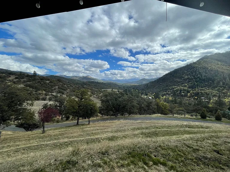2103 Little Applegate Rd — Photo 8