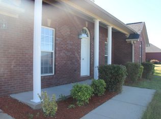 125 Fawn Forest Dr, New Market, AL 35761