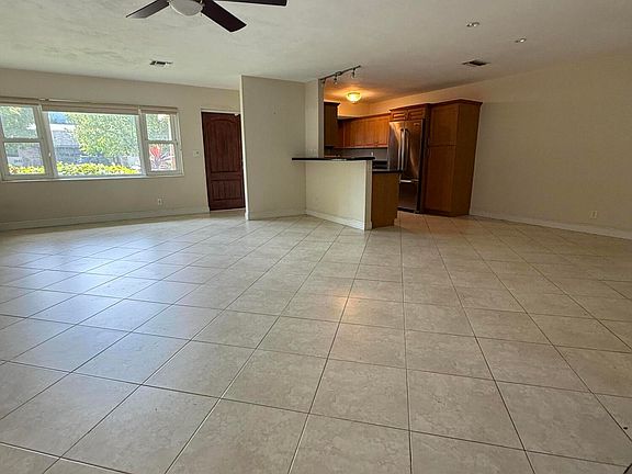 3rd image of 2456 Middle River Drive