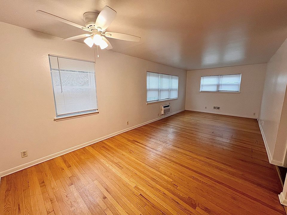 1st image of 6230 S Packard Ave #6