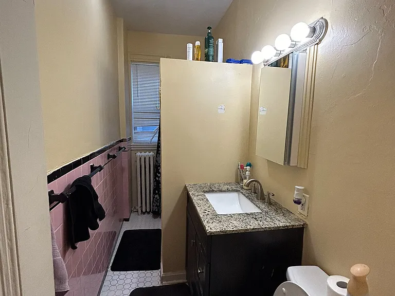 17 Hillside St #1 — Photo 4