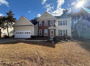 824 Montecruz Dr, Lawrenceville, GA 30045