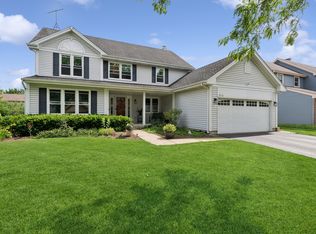 313 Richmond Pl, Vernon Hills, IL 60061