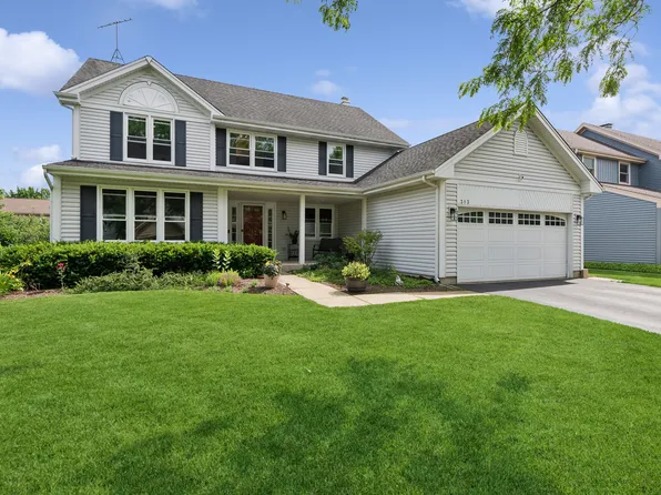 313 Richmond Pl, Vernon Hills, IL 60061