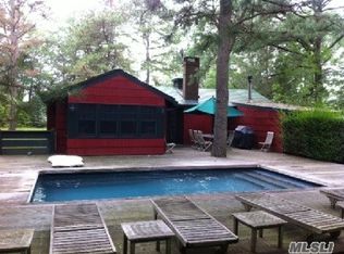 18 Pierson Rd, Flanders, NY 11901