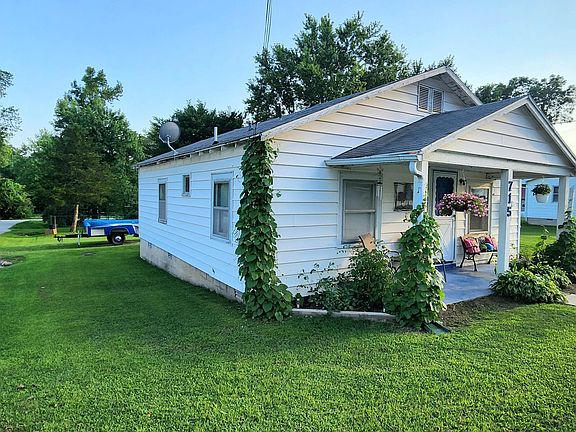 4th image of 709 Elm Avenue