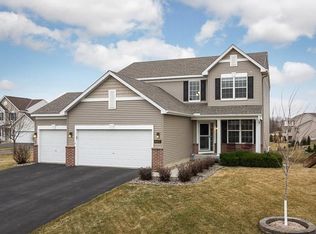 8437 Blazing Star Cir, Shakopee, MN 55379