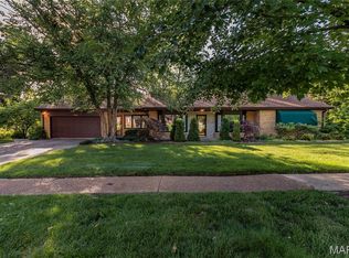3540 Wintergreen Ln, Saint Louis, MO 63125