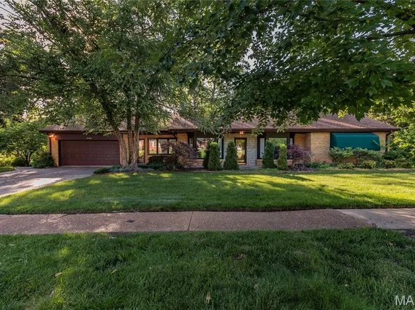 3540 Wintergreen Ln, Saint Louis, MO 63125