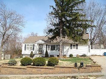 1st image of 1124 Orchard Ave
