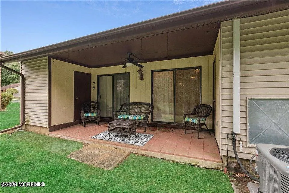 2 bed, 1158 sqft, $2,700 — Photo 3
