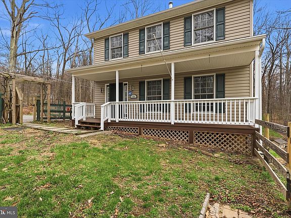 4th image of 136 Wild Hare Rd