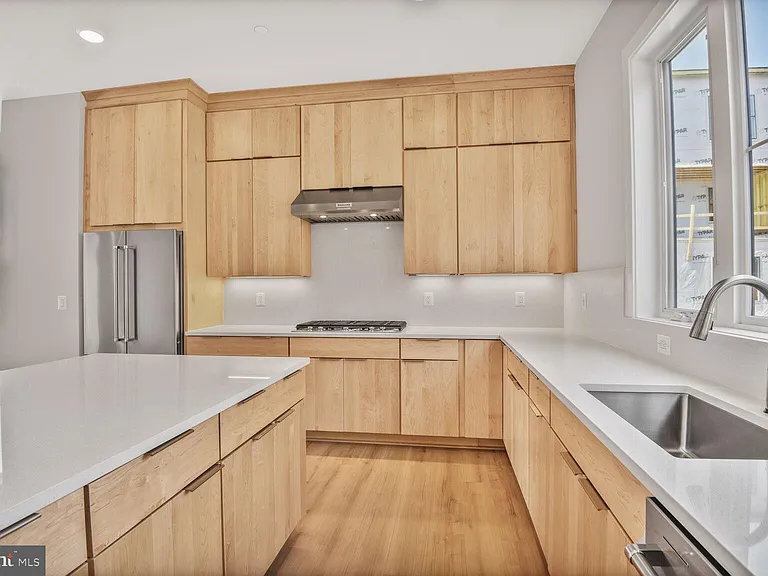 5933 Stonehenge Pl — Photo 11