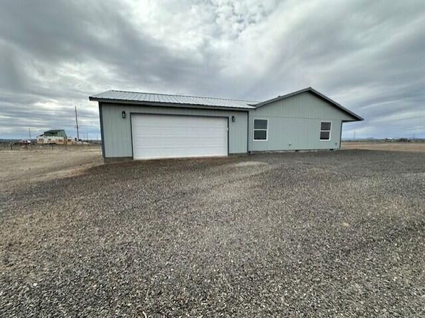 85226 Christmas Valley Hwy, Christmas Valley, OR 97641
