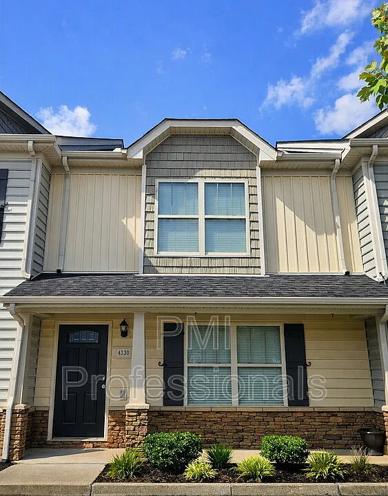 4130 War Emblem Ln