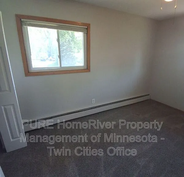 5848 2nd St NE #5 — Photo 8