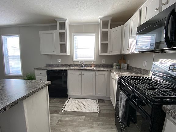 2nd image of 5225 Tokay Dr #106