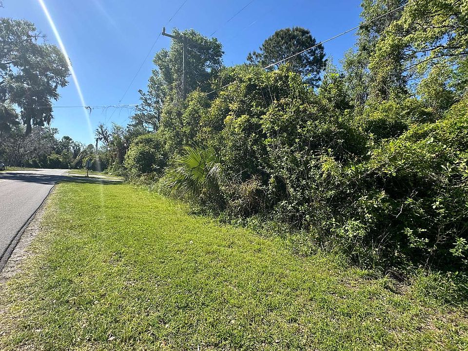2nd image of 573 NE Jacksonville Loop