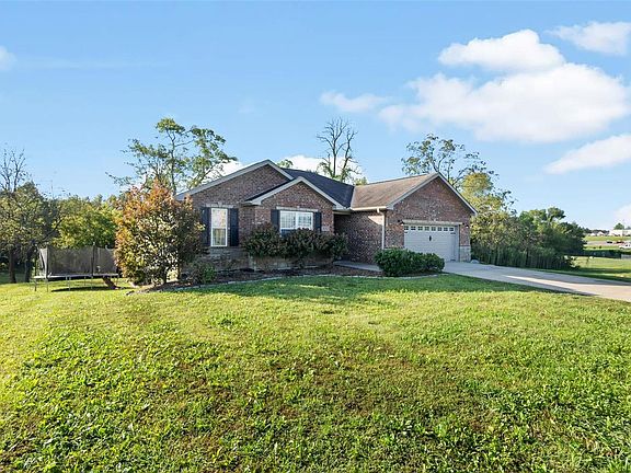3rd image of 200 Indian Springs Dr