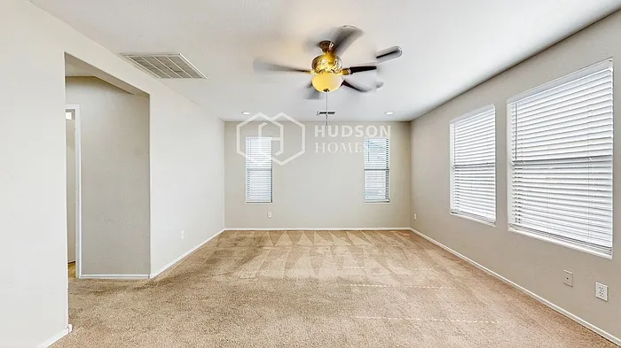 1407 N 79th Ln — Photo 12