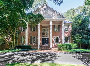 8024 Eddy Bend Trl, Fairfax Station, VA 22039