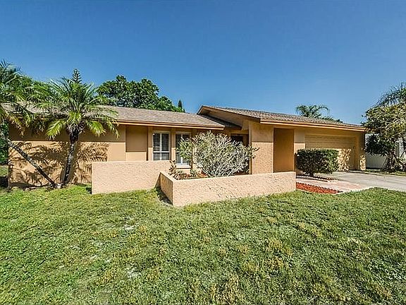 4th image of 2414 Laurelwood Dr