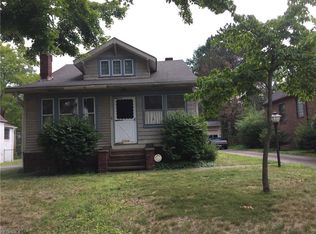 915 Beverly Rd, Cleveland Heights, OH 44121