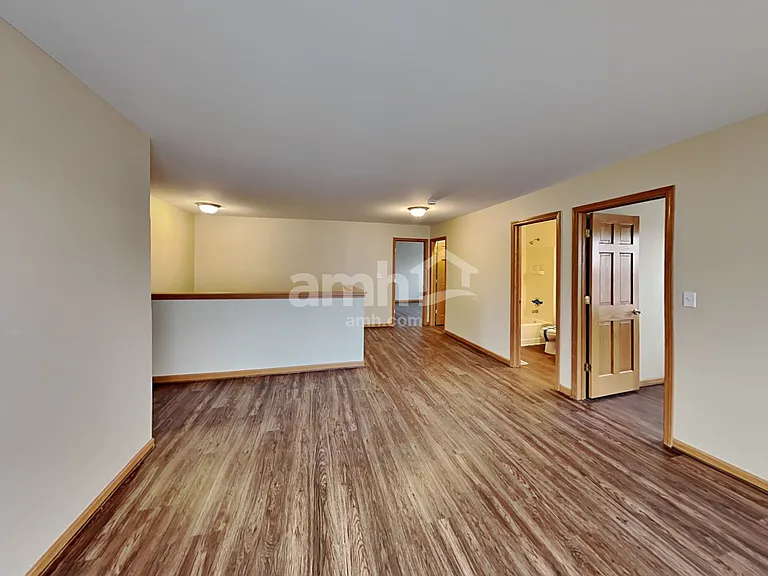 3229 Kenilworth Ln — Photo 9