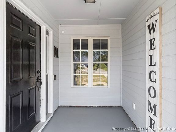 4th image of 810 S Buckeye Dr #1