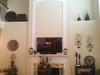 2nd image of 2806 Santa Susana St