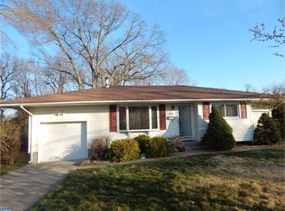 20 Copperfield Dr, Hamilton, NJ 08610