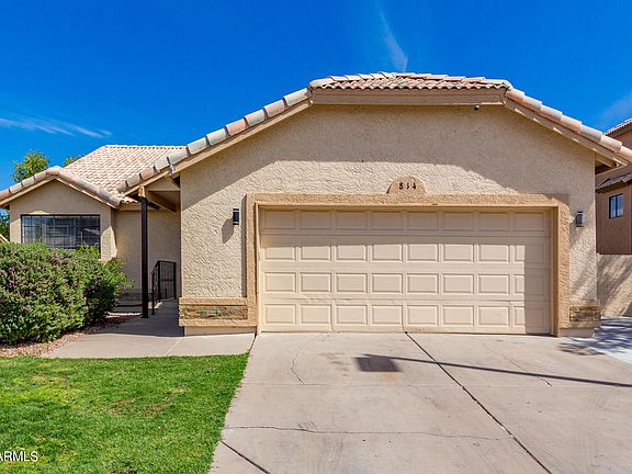 2nd image of 814 W San Mateo Dr