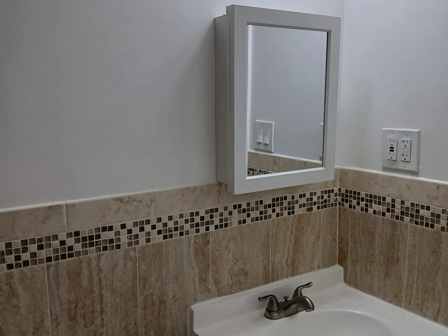 2 bed, $2,400 — Photo 3