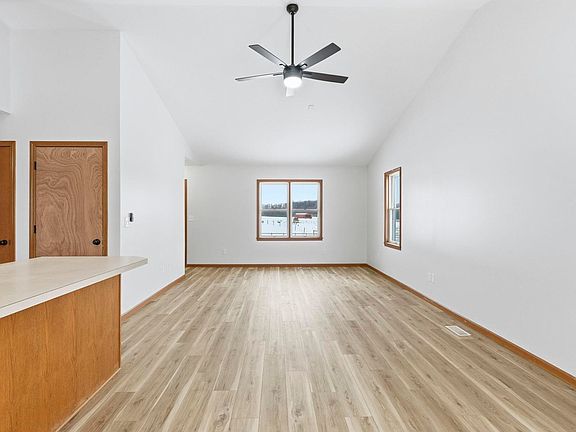 4th image of 200 E Baseline Rd