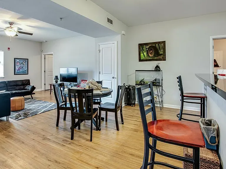 605 Pope St #1 — Photo 11
