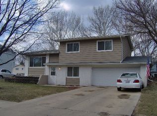 350 Gehrig Cir, Bolingbrook, IL 60440