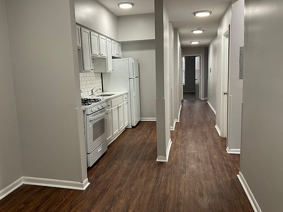 5th image of 6209 S Greenwood Ave #303