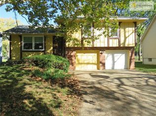 6316 E 133rd St, Grandview, MO 64030