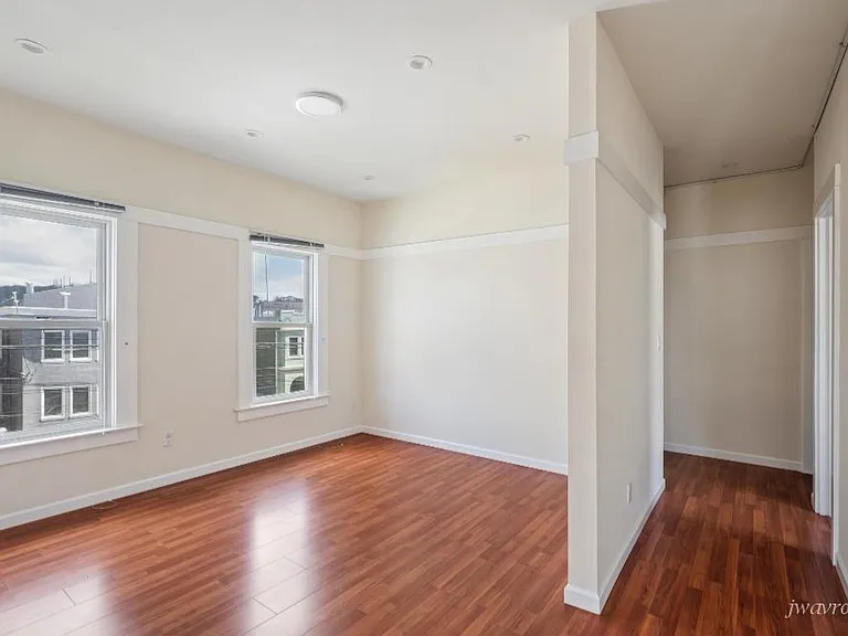 5657 California St #3 — Photo 5