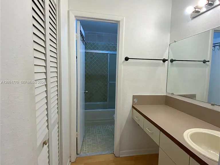 17100 SW 94AVE #503 — Photo 15