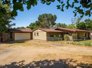 399 Burnham Rd, Oak View, CA 93022