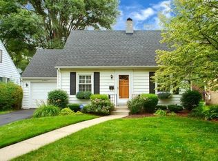 611 S Washington St, Elmhurst, IL