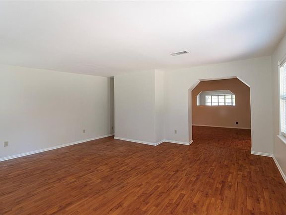 3rd image of 3808 Wilkie Way