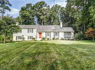 222 E Brook Run Dr, Richmond, VA 23238