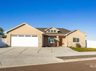 1071 Creekside Way, Twin Falls, ID 83301