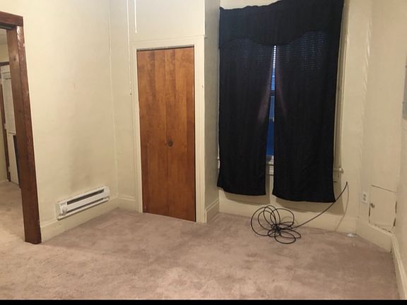 3rd image of 522 Johnson Ave Rear 522