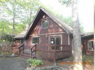 374 Wobbly Barn Rd, Henryville, PA 18332