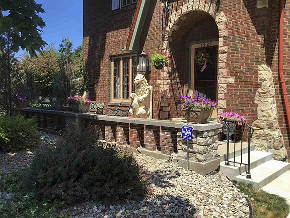 5th image of 1525 Marquette Blvd