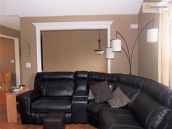 5th image of 312 NE 5th St